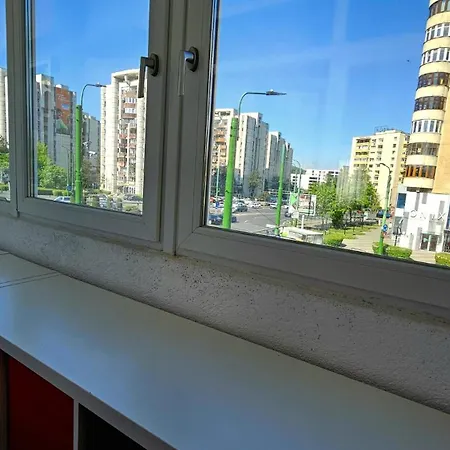 Reva - Civic Center Apartment