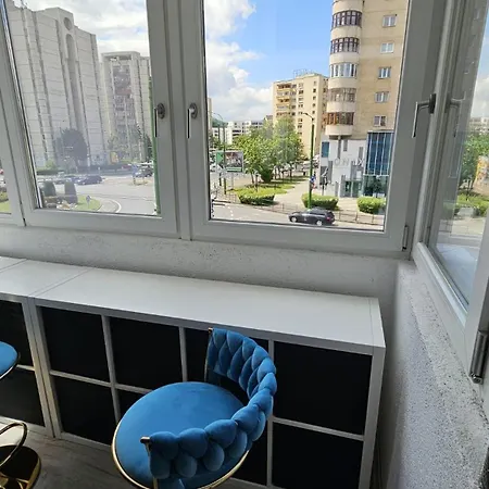 Reva - Civic Center Apartment *
