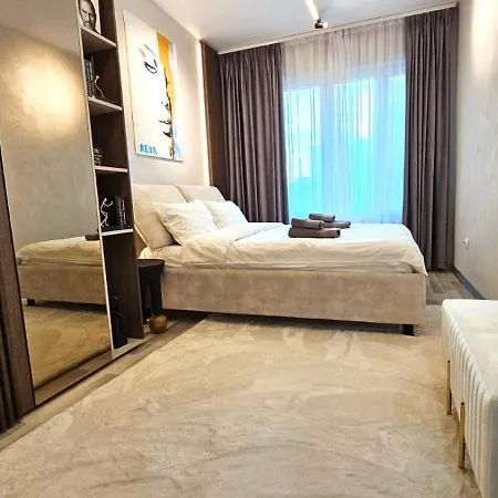Reva - Civic Center Apartment