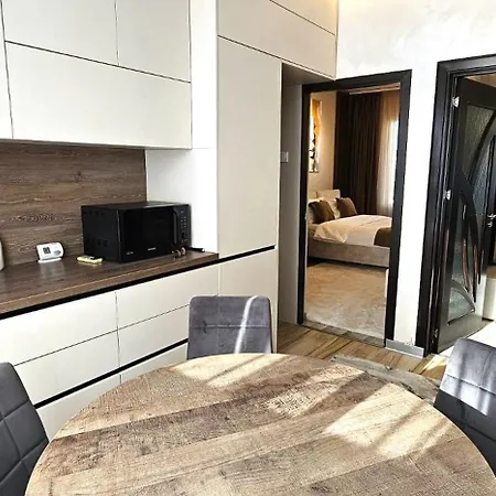 Apartment Reva - Civic Center