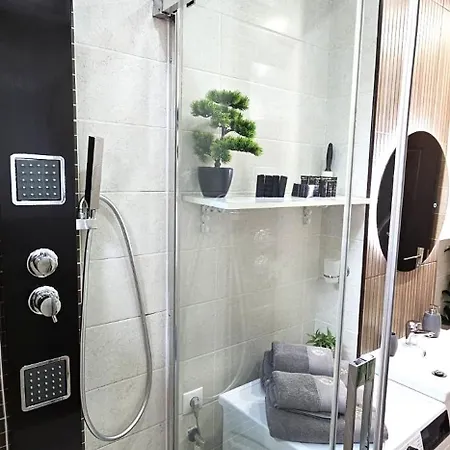 Reva - Civic Center Apartamento Braşov